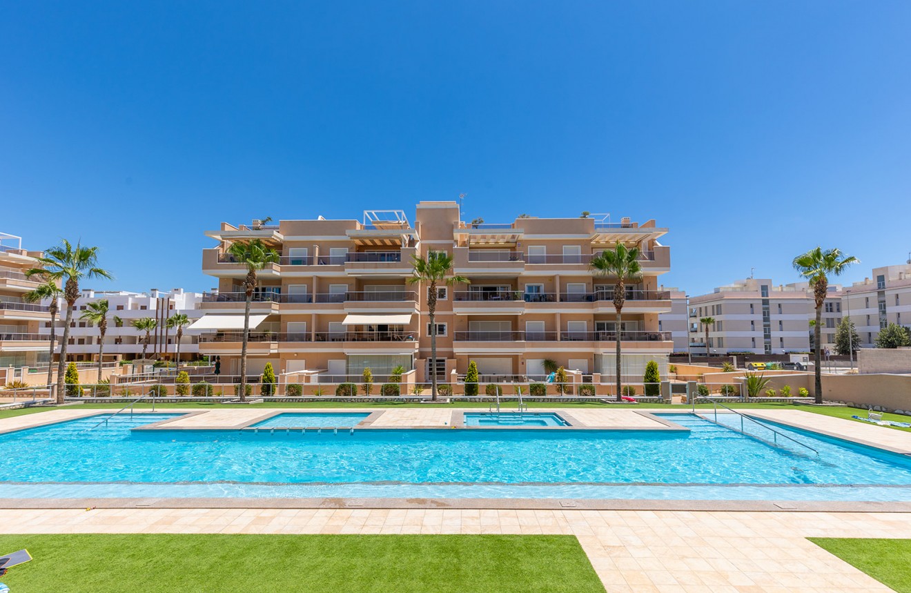 Aus zweiter Hand - Wohnung -
Orihuela Costa - Costa Blanca