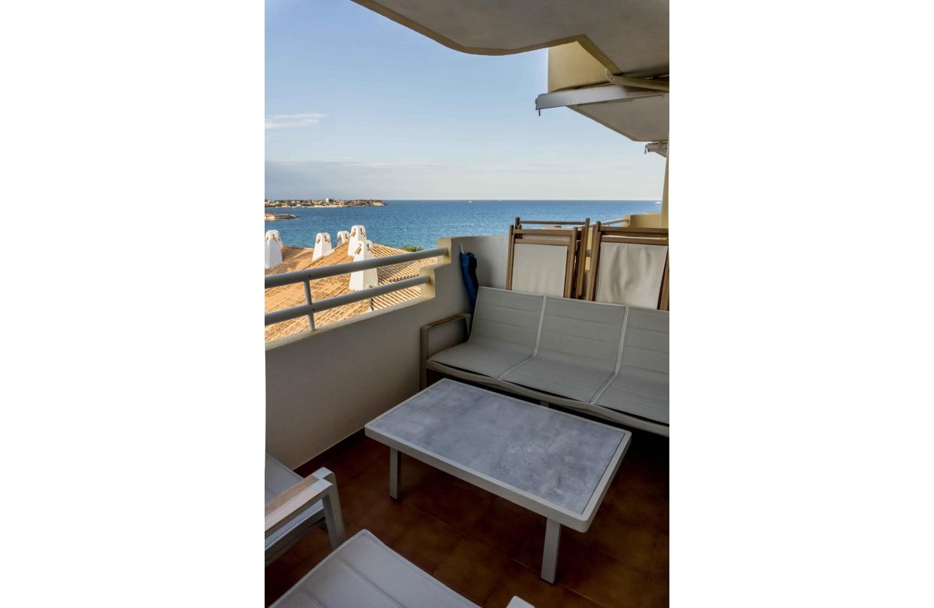 Resale - Apartment / flat -
Orihuela Costa - Campoamor