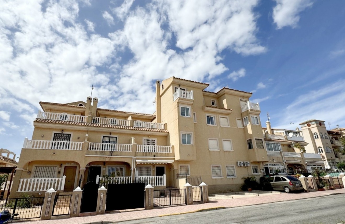 Aus zweiter Hand - Wohnung -
Orihuela Costa - Costa Blanca