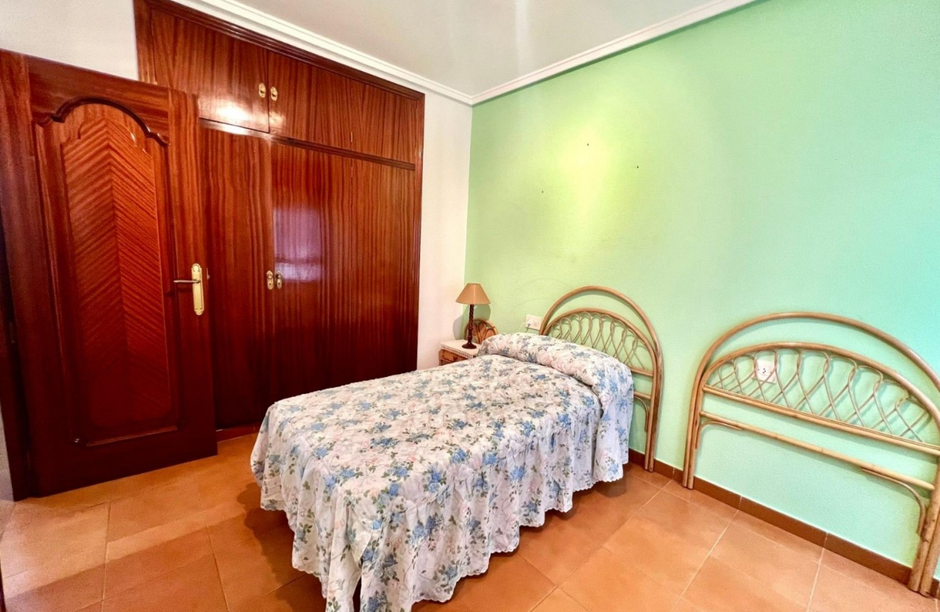 Aus zweiter Hand - Wohnung -
Torrevieja - Centro