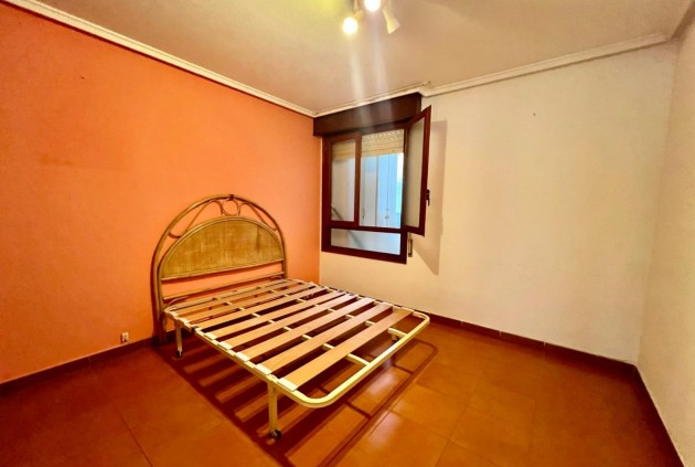 Segunda mano - Apartamento / piso -
Torrevieja - Centro