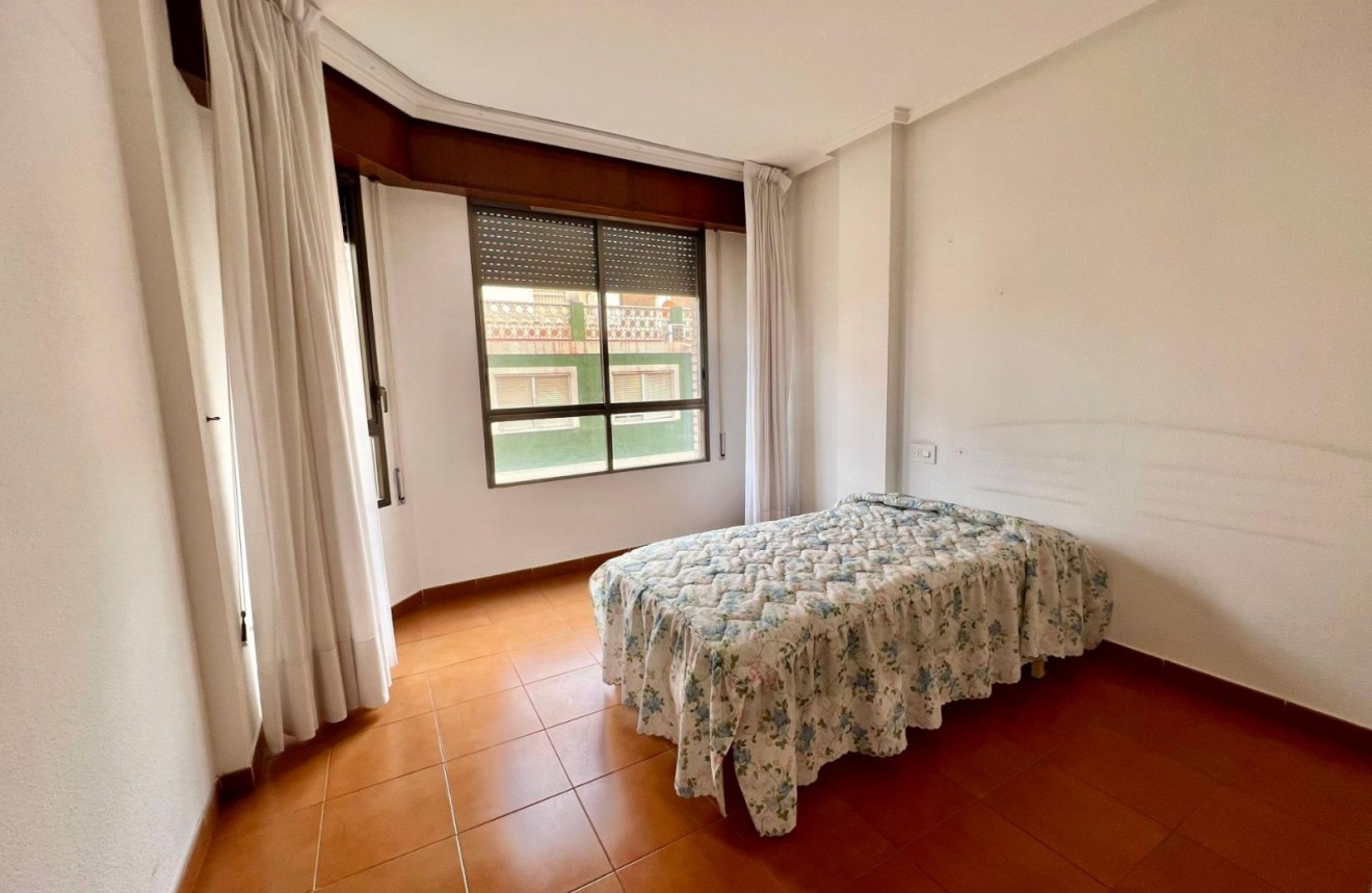 Aus zweiter Hand - Wohnung -
Torrevieja - Centro