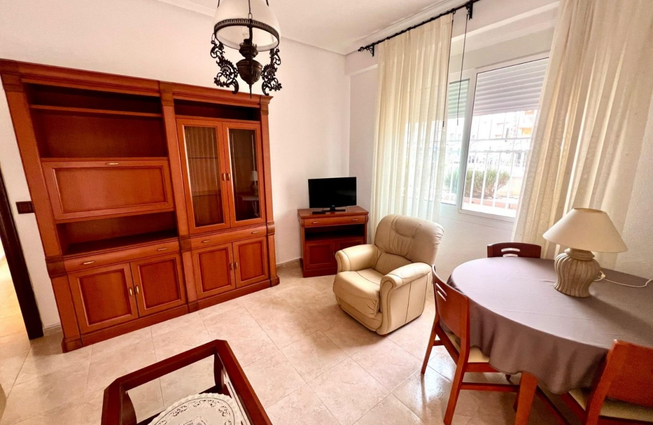 Segunda mano - Apartamento / piso -
Torrevieja - Playa de los Naufragos