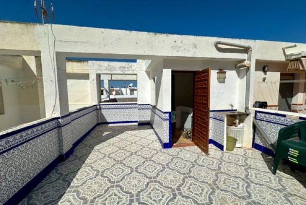 Resale - Chalet -
Torrevieja - Costa Blanca