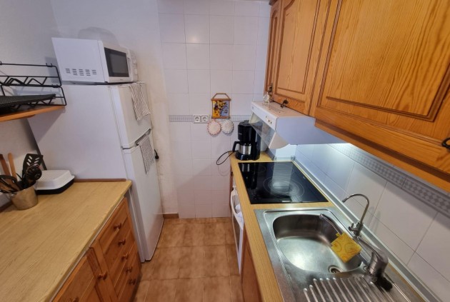 Segunda mano - Apartamento / piso -
Torrevieja - La veleta