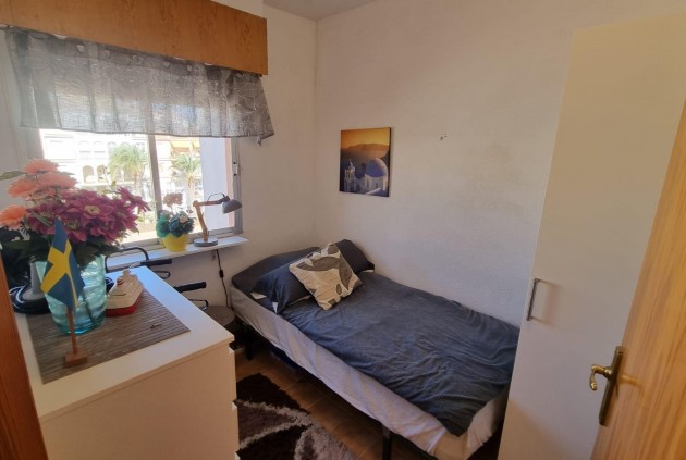 Tweedehands - Appartement / flat -
Torrevieja - La veleta