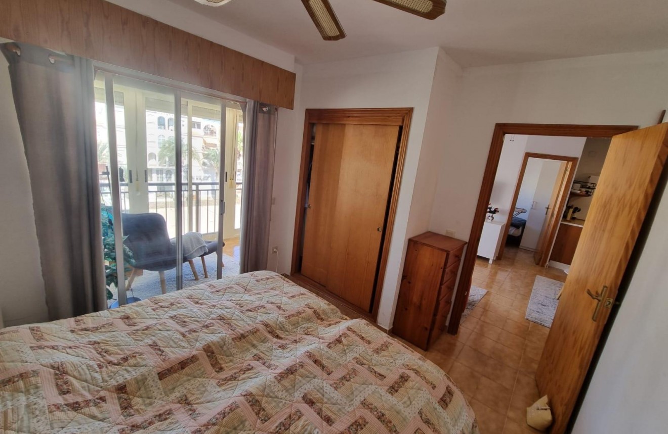 Tweedehands - Appartement / flat -
Torrevieja - La veleta