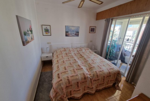 Segunda mano - Apartamento / piso -
Torrevieja - La veleta