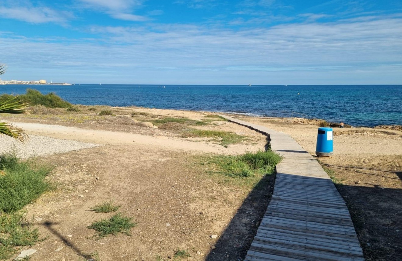 Aus zweiter Hand - Wohnung -
Torrevieja - La veleta