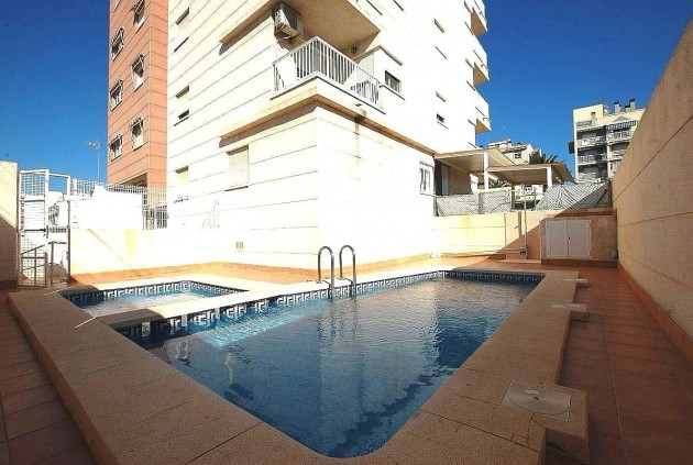 Segunda mano - Apartamento / piso -
Torrevieja - Parque las naciones