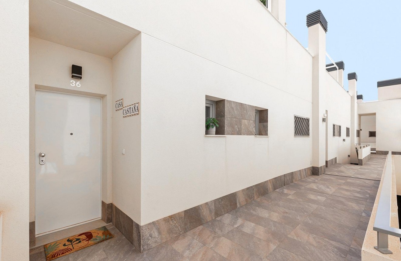 Tweedehands - Penthouse -
Torrevieja - La veleta