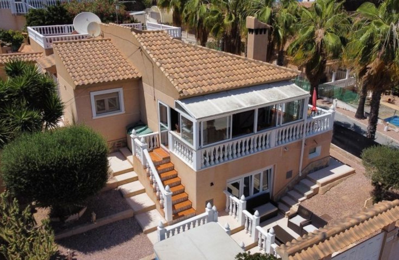 Tweedehands - Chalet -
Torrevieja - Costa Blanca