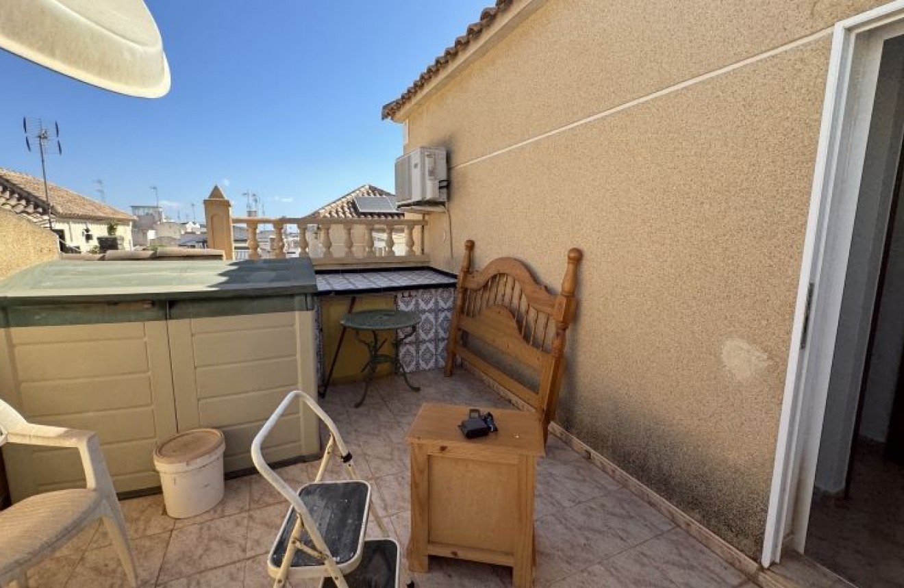 Resale - Chalet -
Torrevieja - Costa Blanca