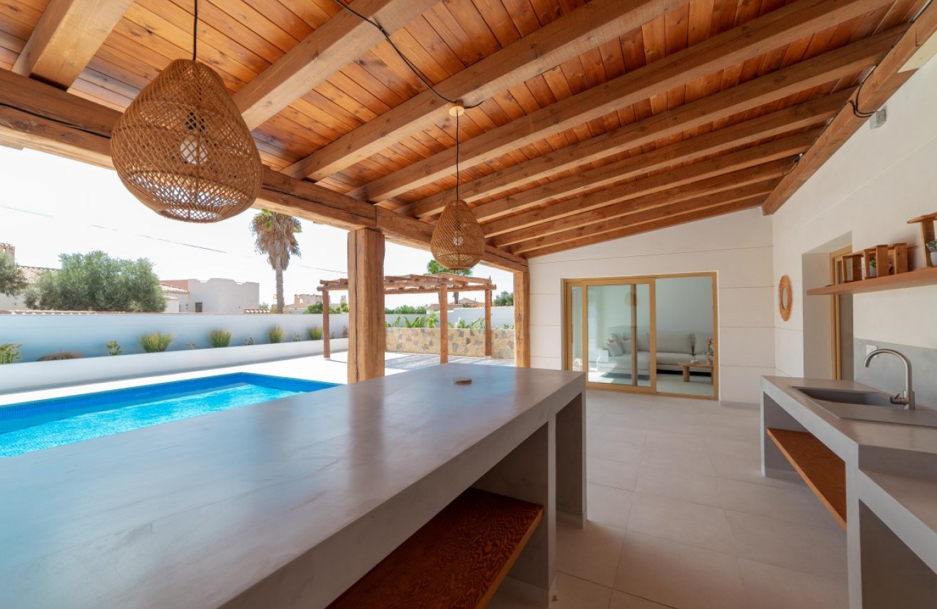 Tweedehands - Chalet -
Torrevieja - Costa Blanca