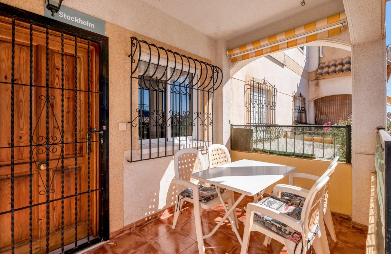 Z drugiej ręki - Bungalow -
Torrevieja - aguas nuevas