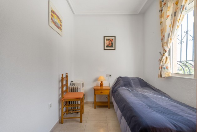 Aus zweiter Hand - Bungalow -
Torrevieja - aguas nuevas