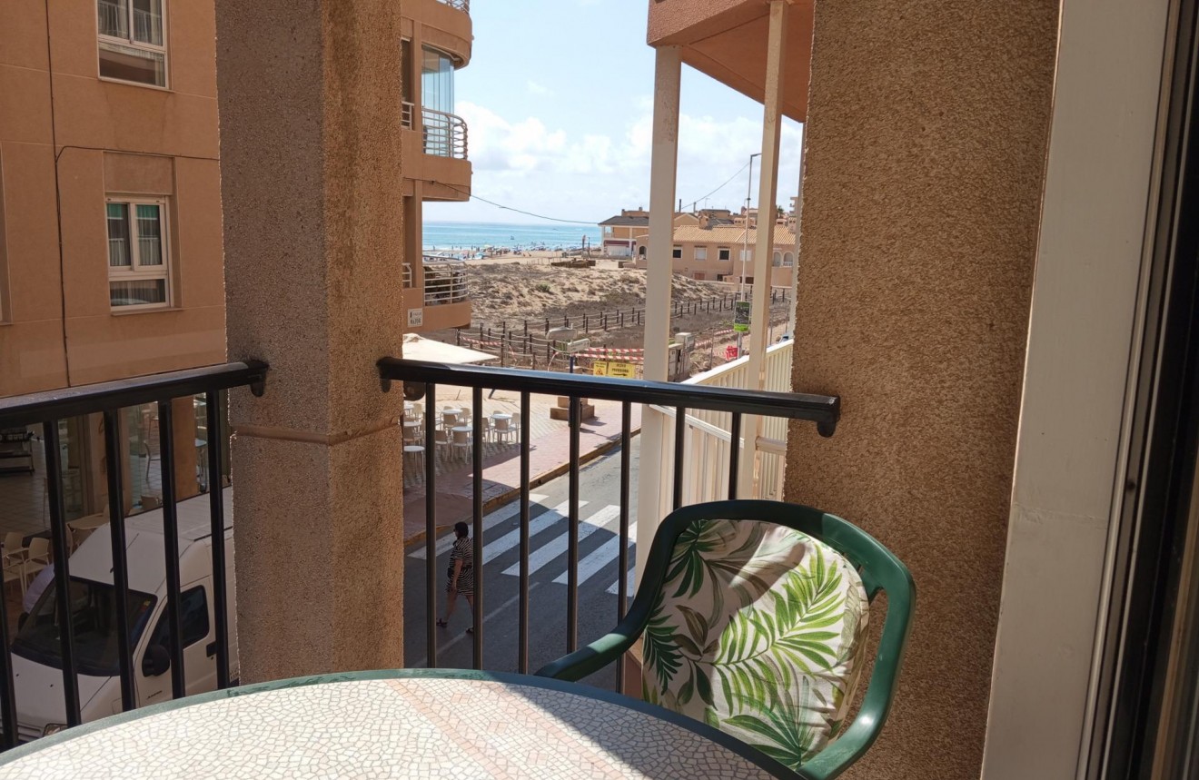 D'occasion - Appartement -
Torrevieja - La Mata