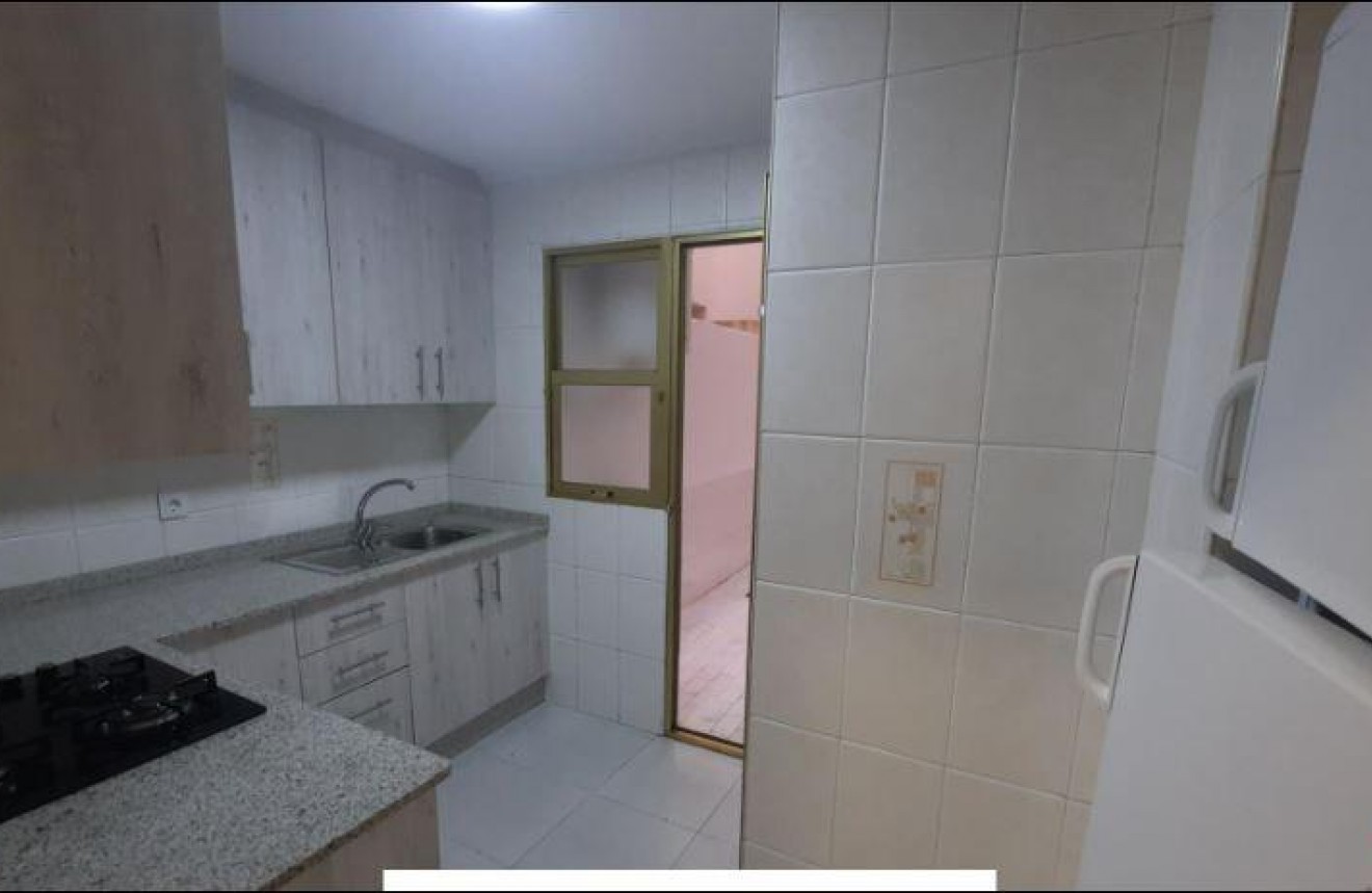 Segunda mano - Apartamento / piso -
Torrevieja - La Mata