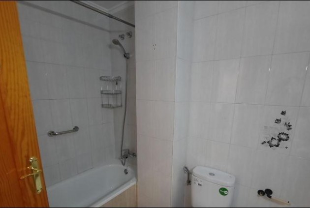 Segunda mano - Apartamento / piso -
Torrevieja - La Mata