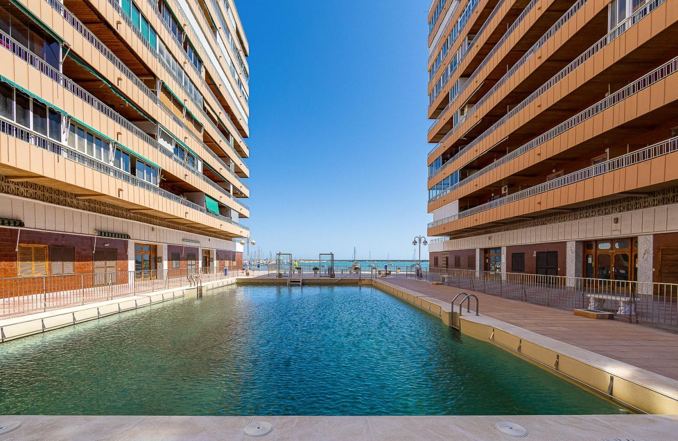 D'occasion - Appartement -
Torrevieja - Costa Blanca