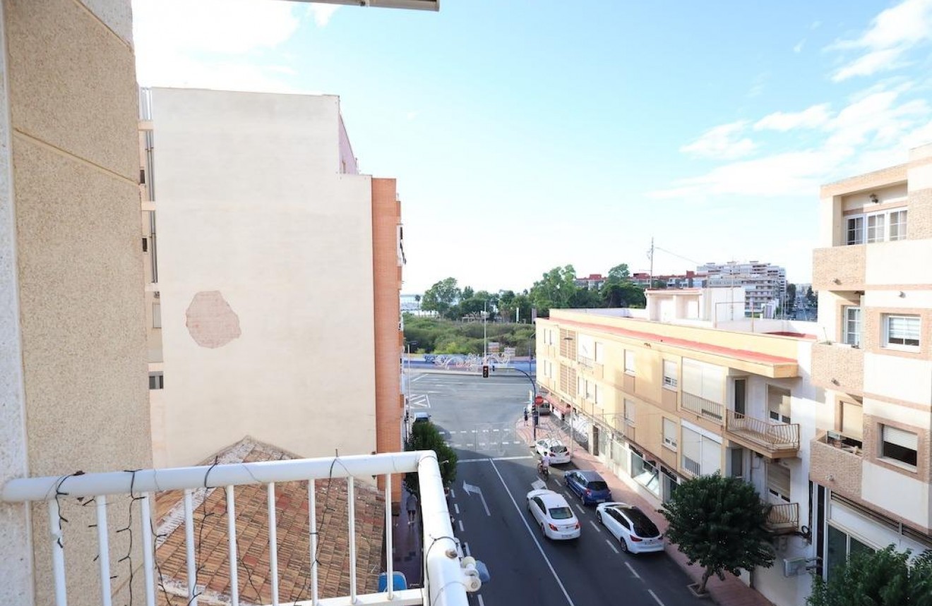 Segunda mano - Apartamento / piso -
Torrevieja - Costa Blanca