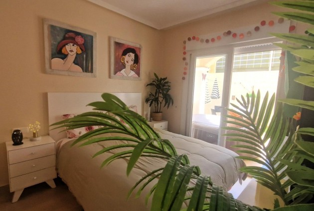 Resale - Apartment / flat -
Torrevieja - Torreblanca