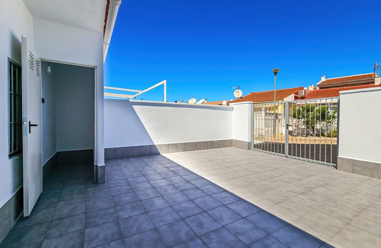 Z drugiej ręki - Bungalow -
Torrevieja - Costa Blanca