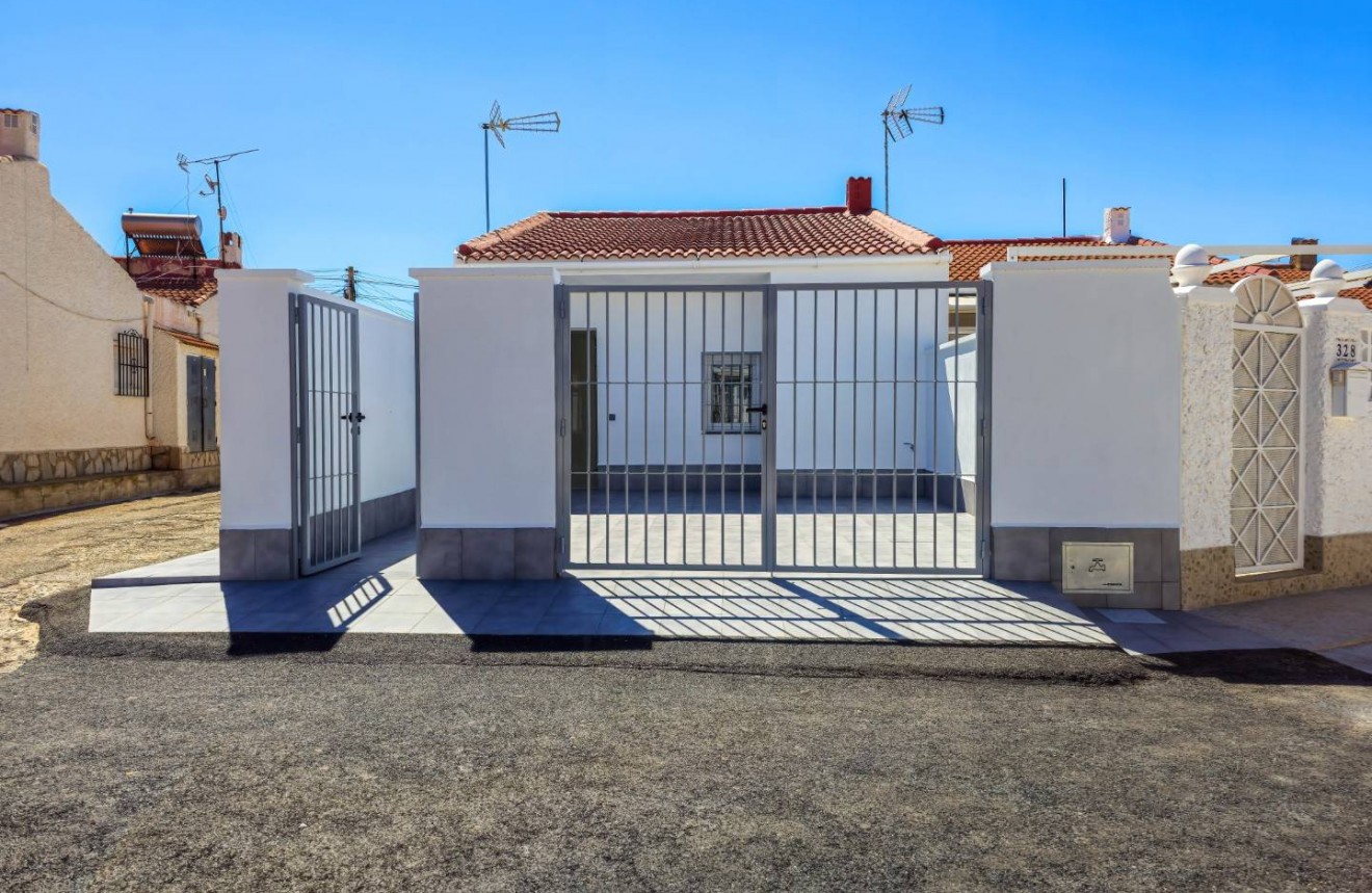 Z drugiej ręki - Bungalow -
Torrevieja - Costa Blanca