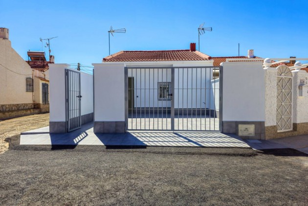 Z drugiej ręki - Bungalow -
Torrevieja - Costa Blanca