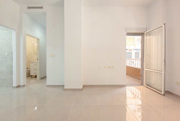 Tweedehands - Appartement / flat -
Torrevieja - Costa Blanca