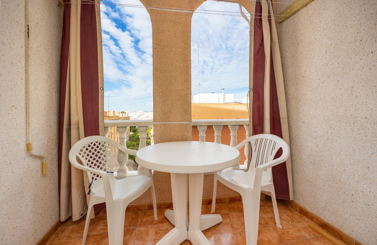 Resale - Apartment / flat -
Torrevieja - Costa Blanca