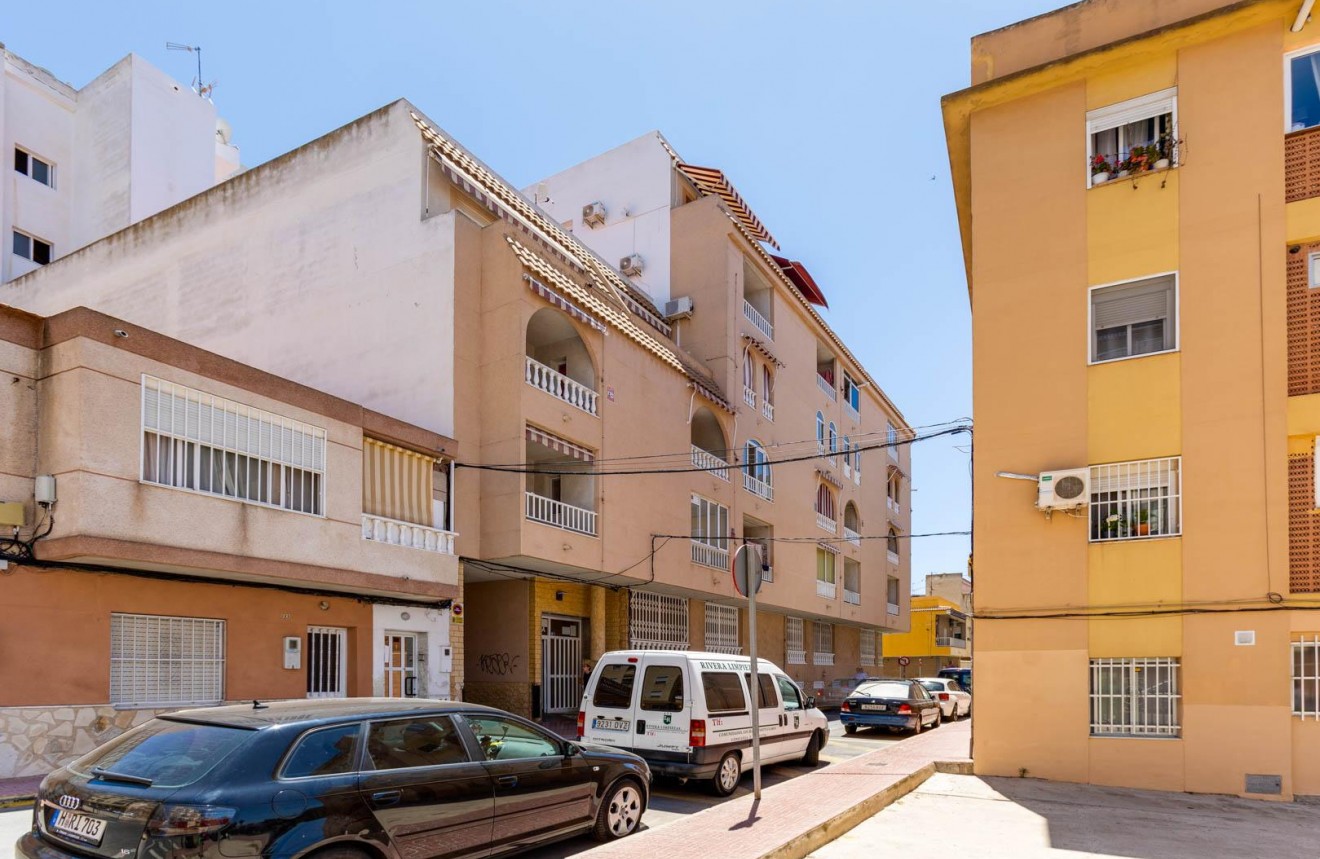 Resale - Apartment / flat -
Torrevieja - Costa Blanca