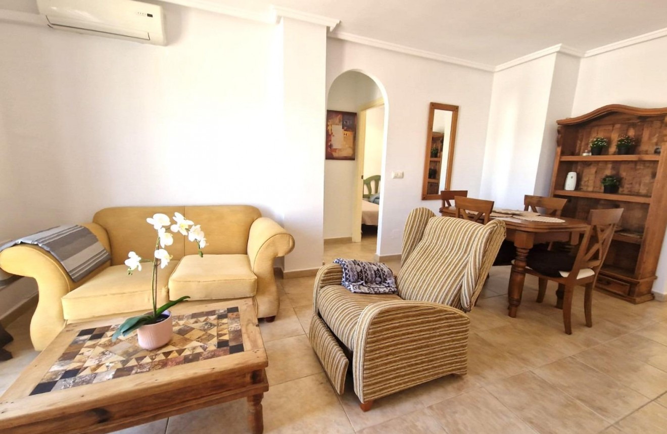 Tweedehands - Bungalow -
Torrevieja - Aguas Nuevas 1