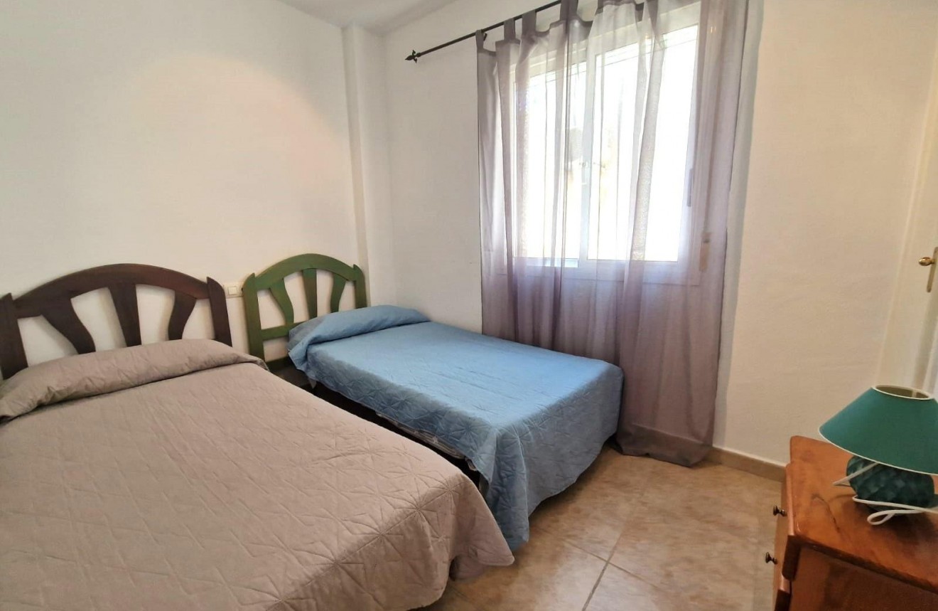 Resale - Bungalow -
Torrevieja - Aguas Nuevas 1