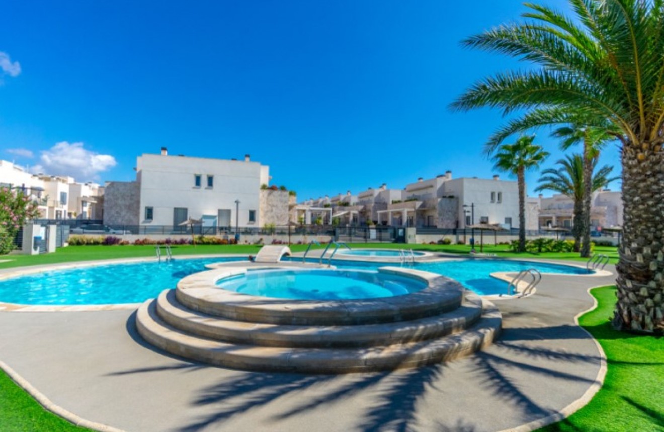 Z drugiej ręki - Bungalow -
Torrevieja - Costa Blanca