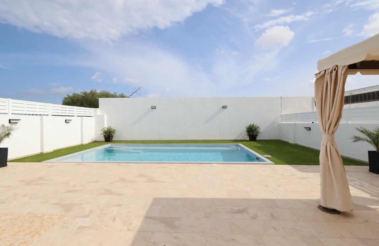 Segunda mano - Chalet -
Torrevieja - Costa Blanca