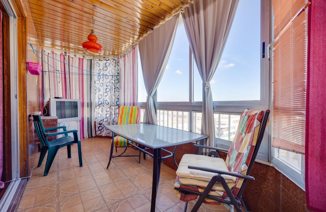 Resale - Apartment / flat -
Torrevieja - Costa Blanca