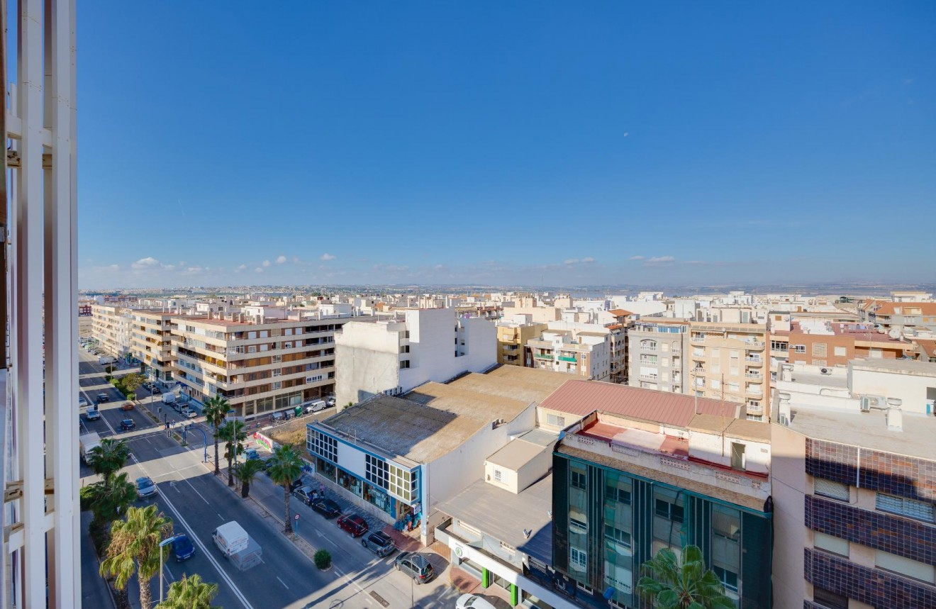 D'occasion - Appartement -
Torrevieja - Costa Blanca