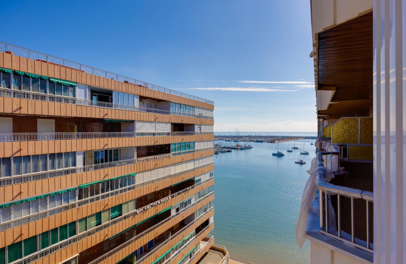 Tweedehands - Appartement / flat -
Torrevieja - Costa Blanca