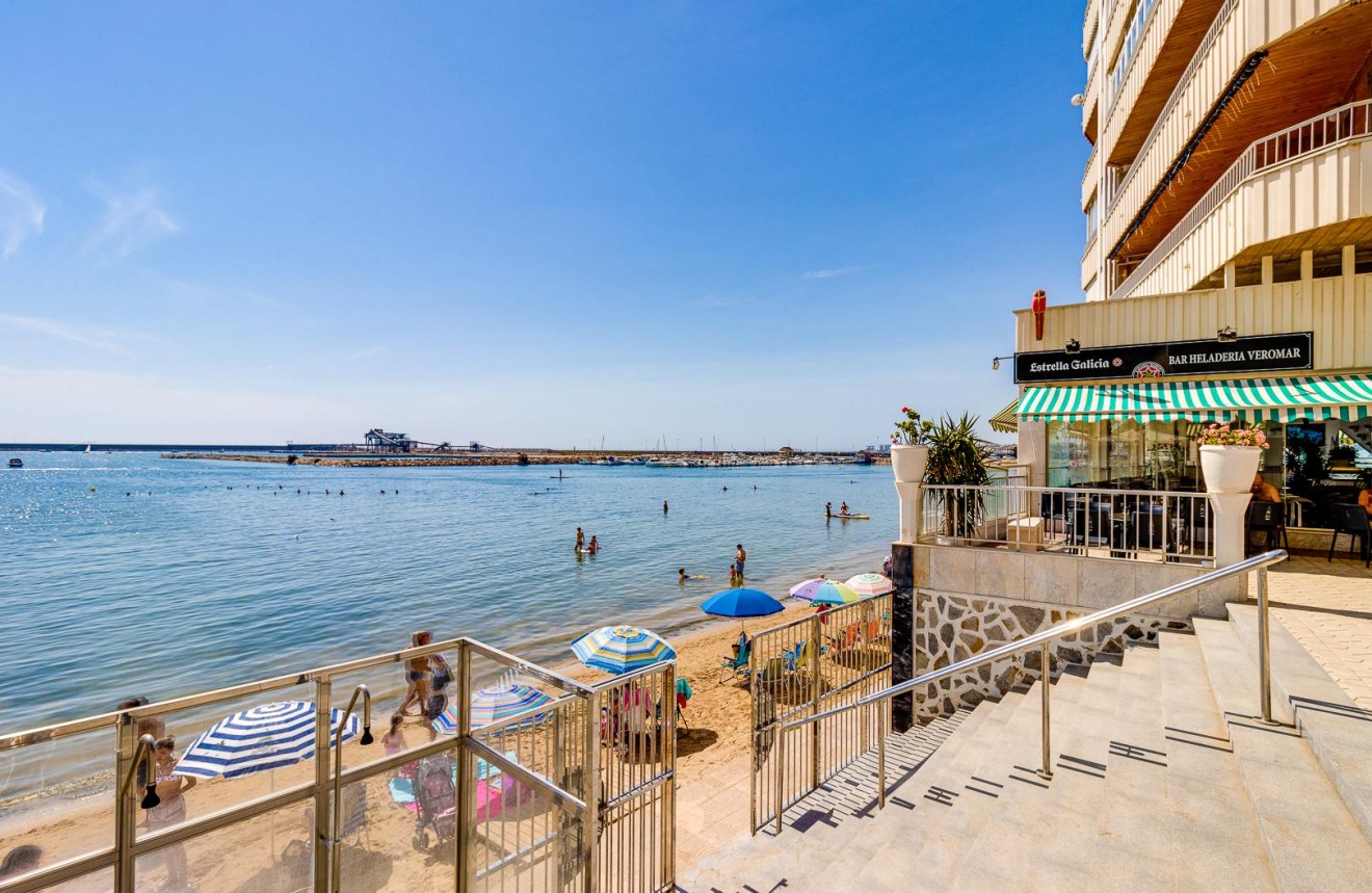 Resale - Apartment / flat -
Torrevieja - Costa Blanca