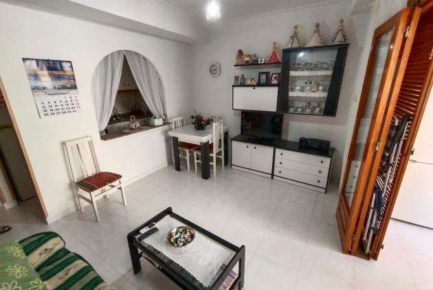 Resale - Apartment / flat -
Torrevieja - Estacion de autobuses