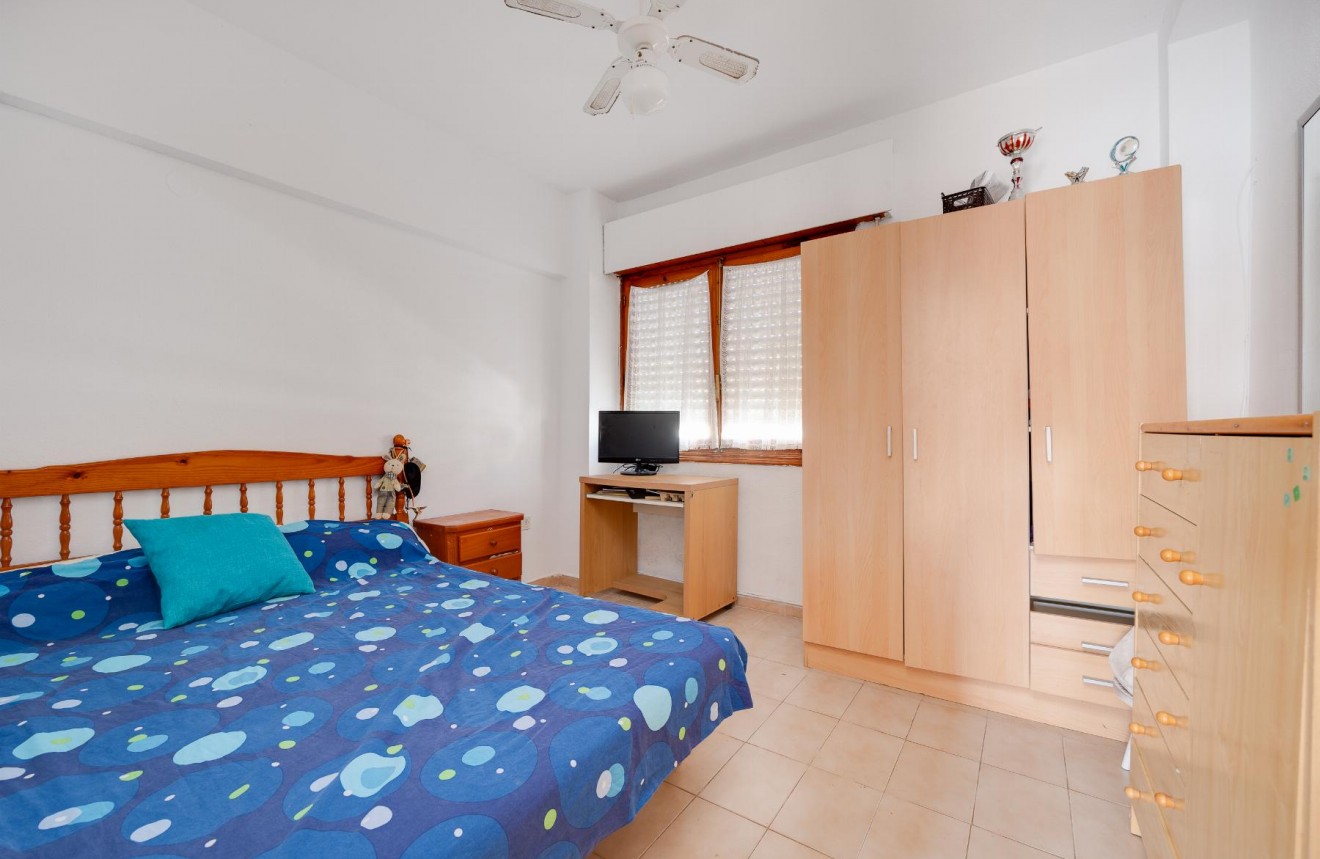 Z drugiej ręki - Bungalow -
Torrevieja - Costa Blanca