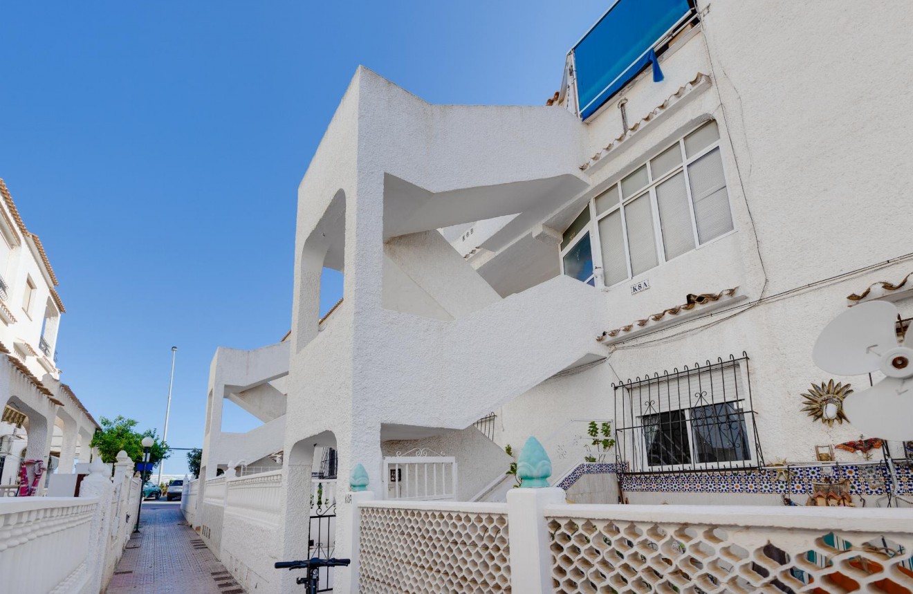 Segunda mano - Bungalow -
Torrevieja - Costa Blanca