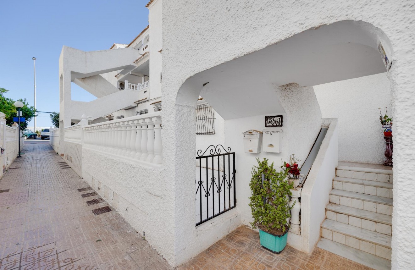 Z drugiej ręki - Bungalow -
Torrevieja - Costa Blanca