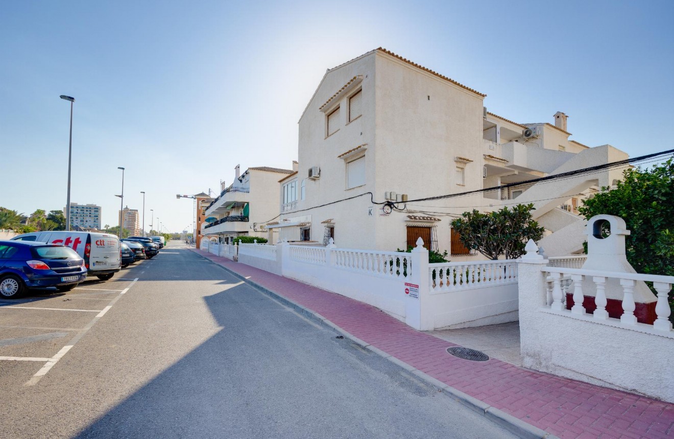 Z drugiej ręki - Bungalow -
Torrevieja - Costa Blanca