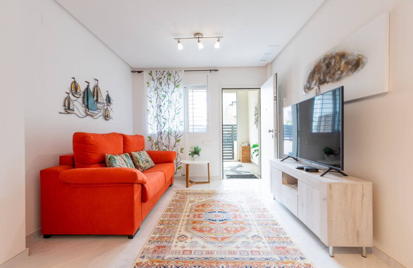 Resale - Apartment / flat -
Torrevieja - Costa Blanca