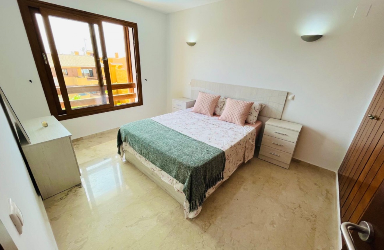 Aus zweiter Hand - Penthouse -
Torrevieja - Punta prima