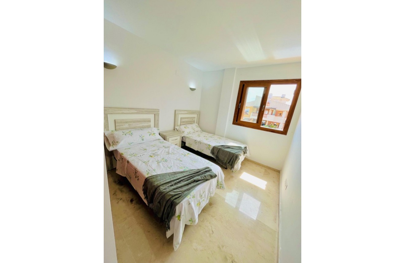 Aus zweiter Hand - Penthouse -
Torrevieja - Punta prima