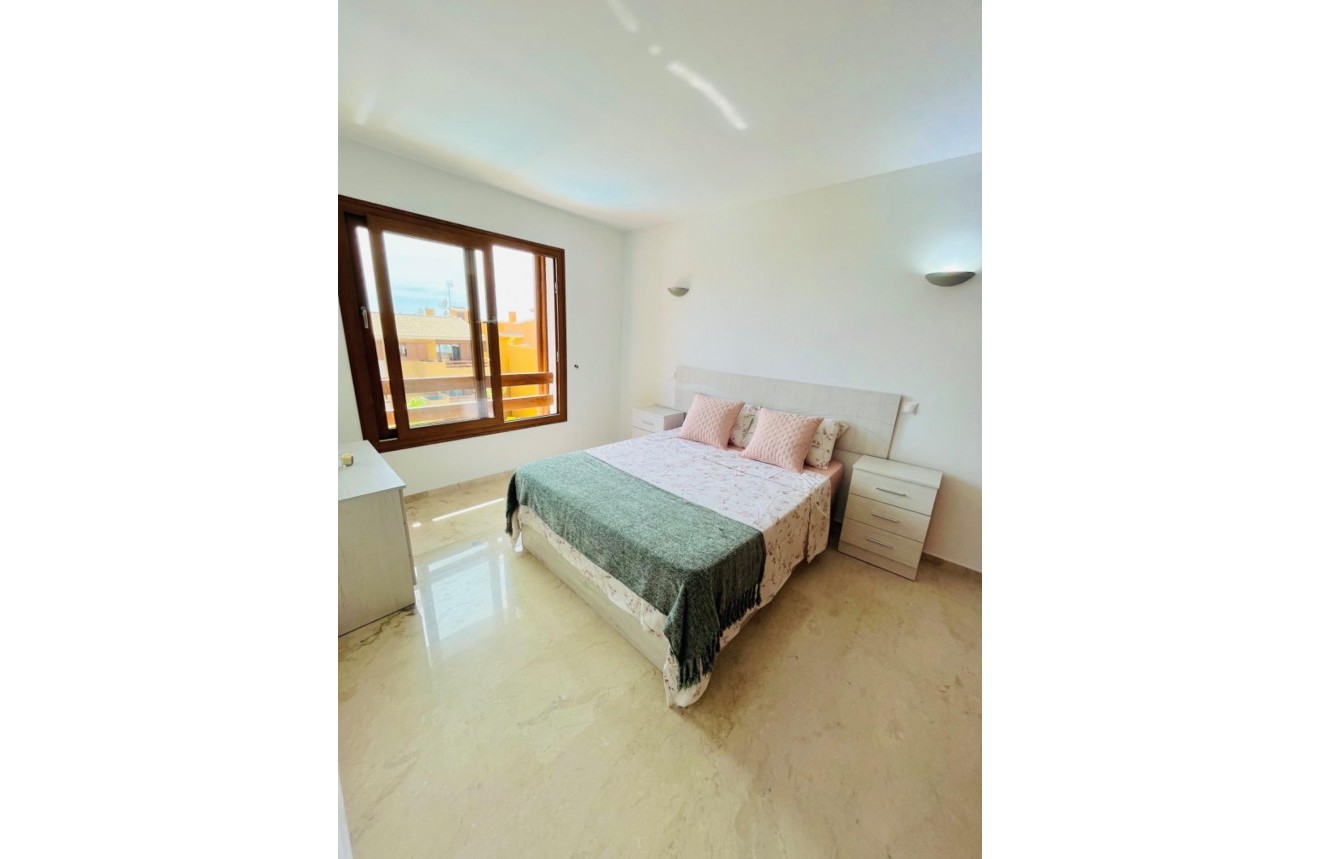 Aus zweiter Hand - Penthouse -
Torrevieja - Punta prima