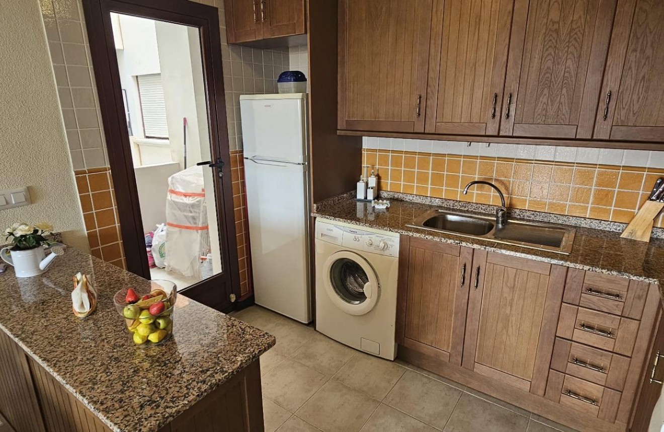 Resale - Apartment / flat -
Torrevieja - aguas nuevas